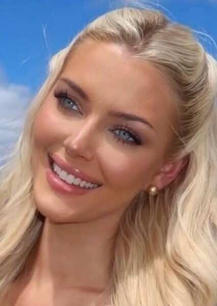 Victoria Kjær Theilvig photo