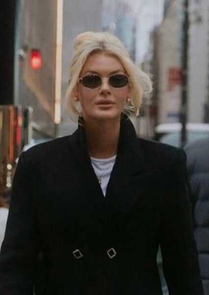 Victoria Kjær Theilvig photo