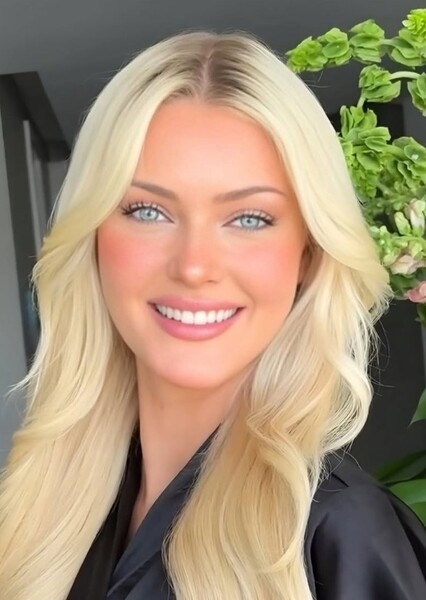 Victoria Kjær Theilvig photo