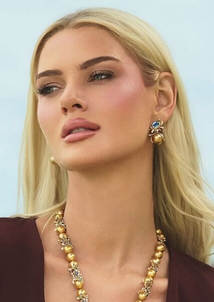 Victoria Kjær Theilvig photo