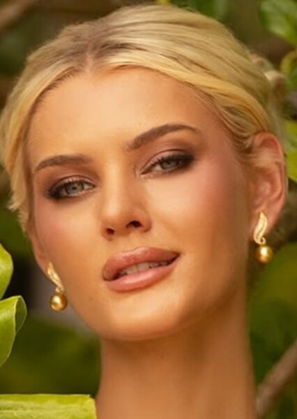 Victoria Kjær Theilvig photo