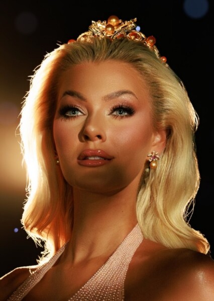 Victoria Kjær Theilvig photo