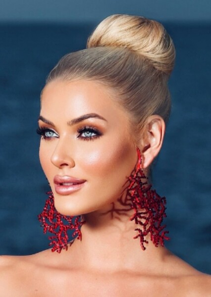 Victoria Kjær Theilvig photo
