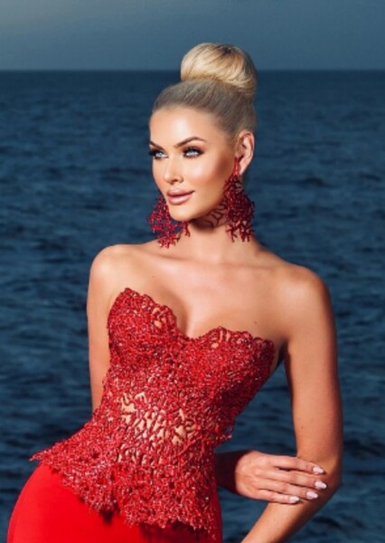 Victoria Kjær Theilvig photo