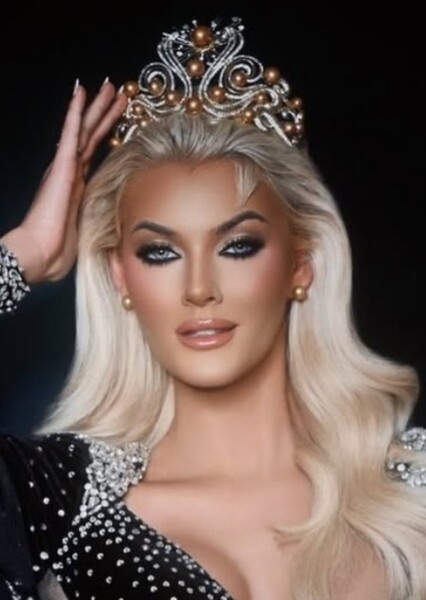 Victoria Kjær Theilvig photo