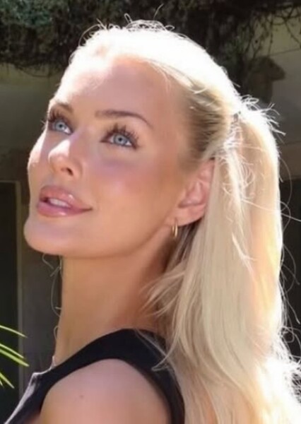 Victoria Kjær Theilvig photo
