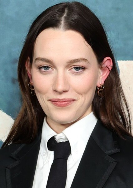 Victoria Pedretti photo