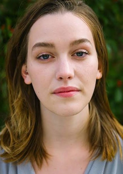 Victoria Pedretti photo