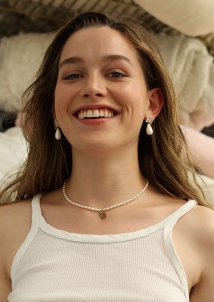 Victoria Pedretti