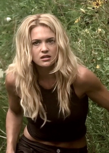 Victoria Pratt photo