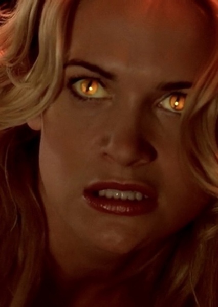 Victoria Pratt photo
