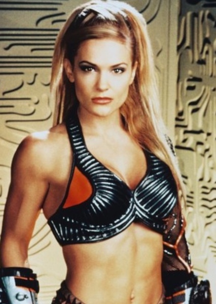Victoria Pratt photo