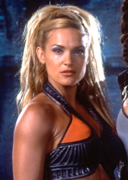 Victoria Pratt photo