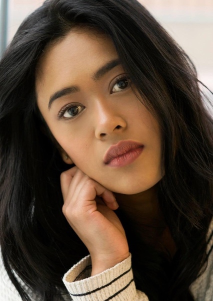 Victoria Sawal photo