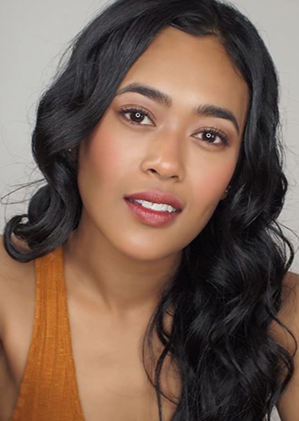 Victoria Sawal photo