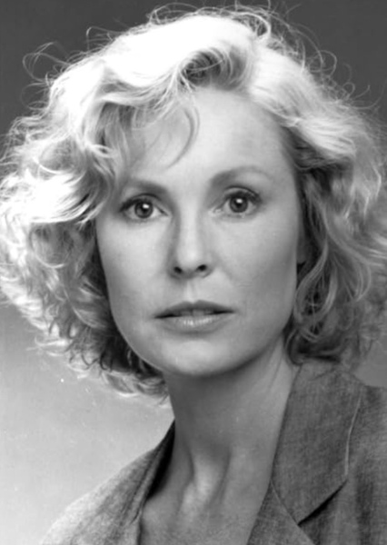 Victoria Tennant photo