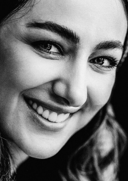 Vida Javan photo
