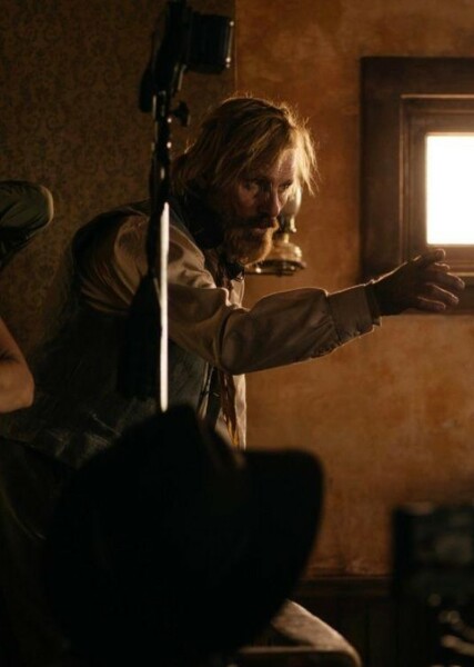 Viggo Mortensen photo
