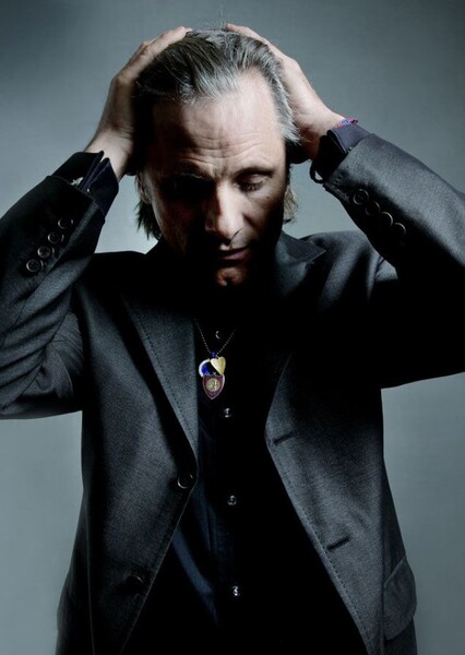 Viggo Mortensen photo