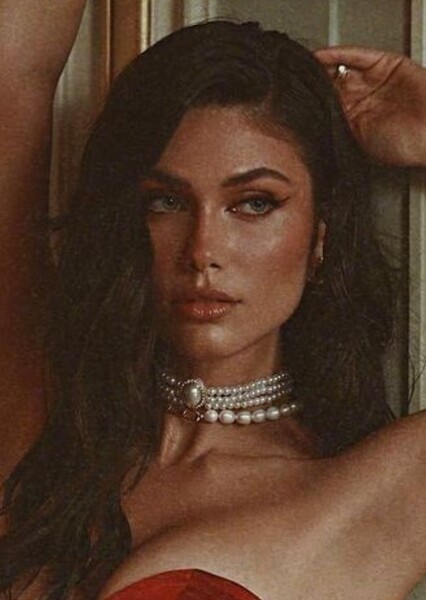 vika bronova photo