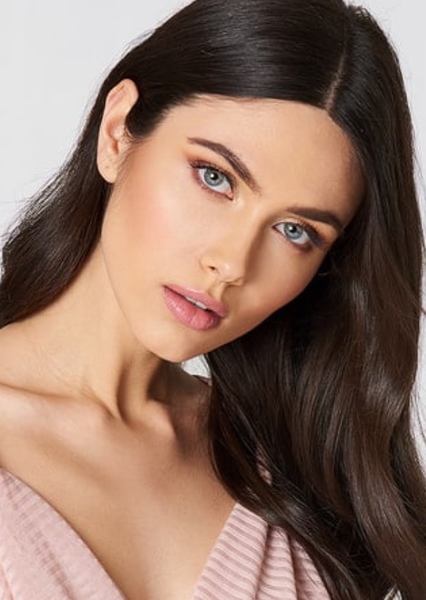 vika bronova photo