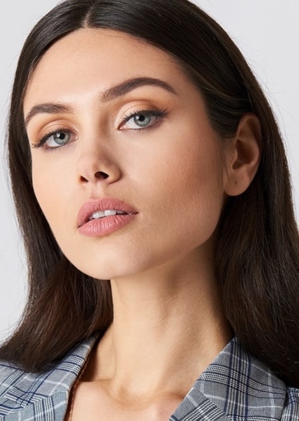 vika bronova photo