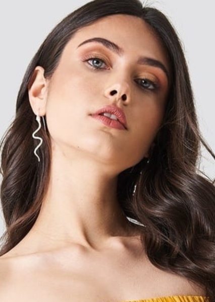 vika bronova photo