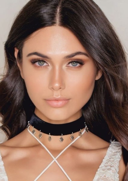 vika bronova photo