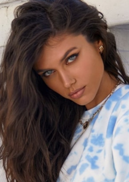 vika bronova photo