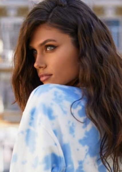 vika bronova photo