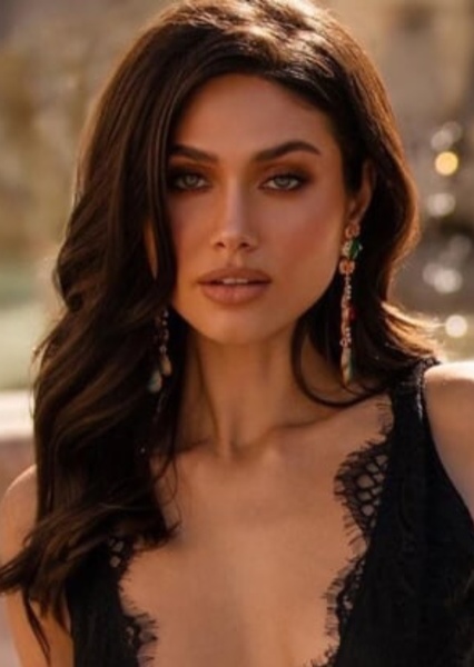 vika bronova photo