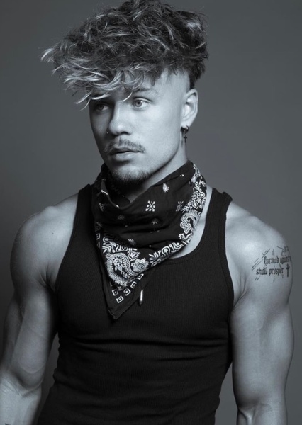 Viktor White photo