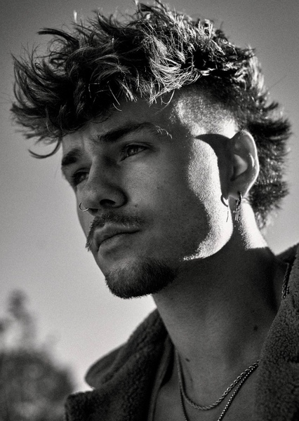 Viktor White photo