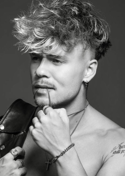 Viktor White photo