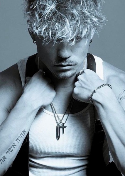 Viktor White photo