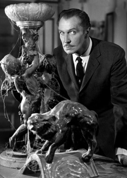 Vincent Price photo