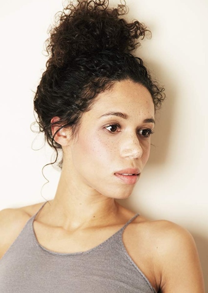 Vinette Robinson photo