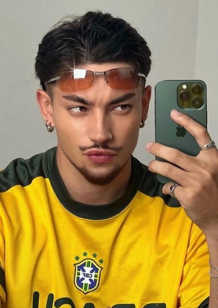 Vinicius Yujin photo