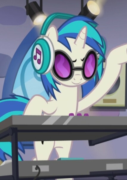 Vinyl Scratch (DJ-Pon 3) photo