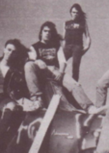 Vio-lence photo