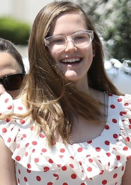 Violet Affleck photo