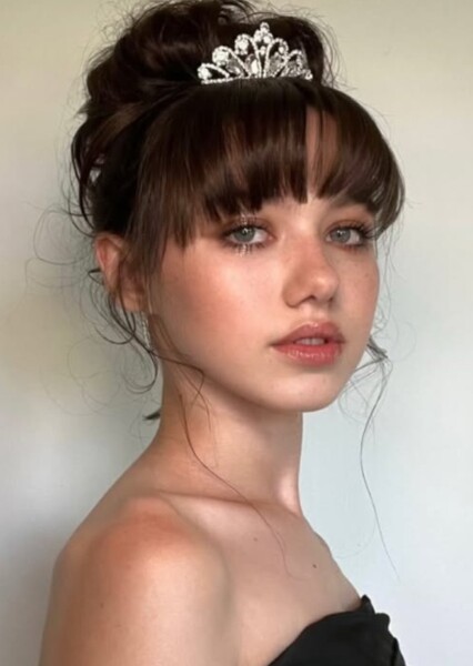 Violet McGraw photo