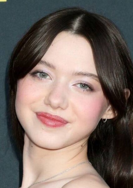 Violet McGraw photo