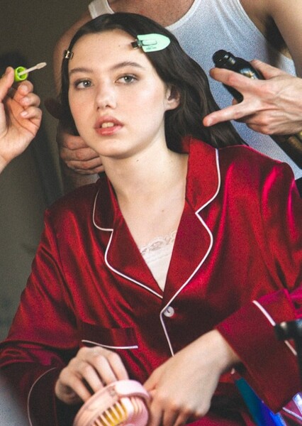 Violet McGraw photo