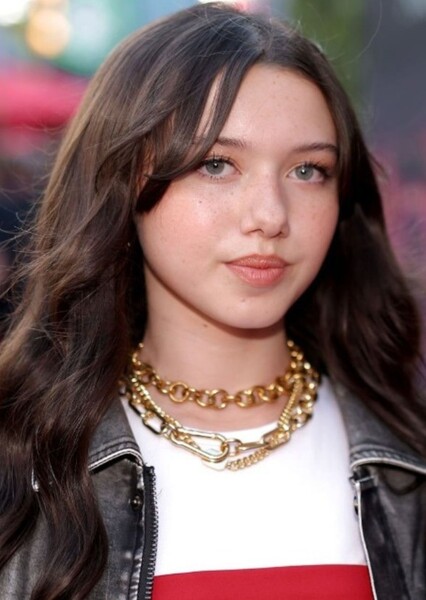 Violet McGraw photo