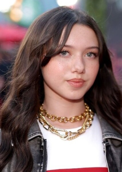 Violet McGraw photo