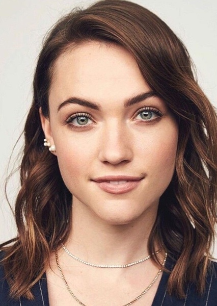 Violett Beane photo