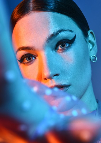 Violett Beane photo