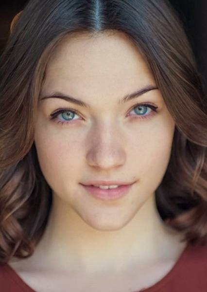 Violett Beane photo