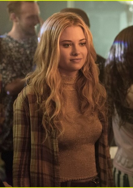 Virginia Gardner photo